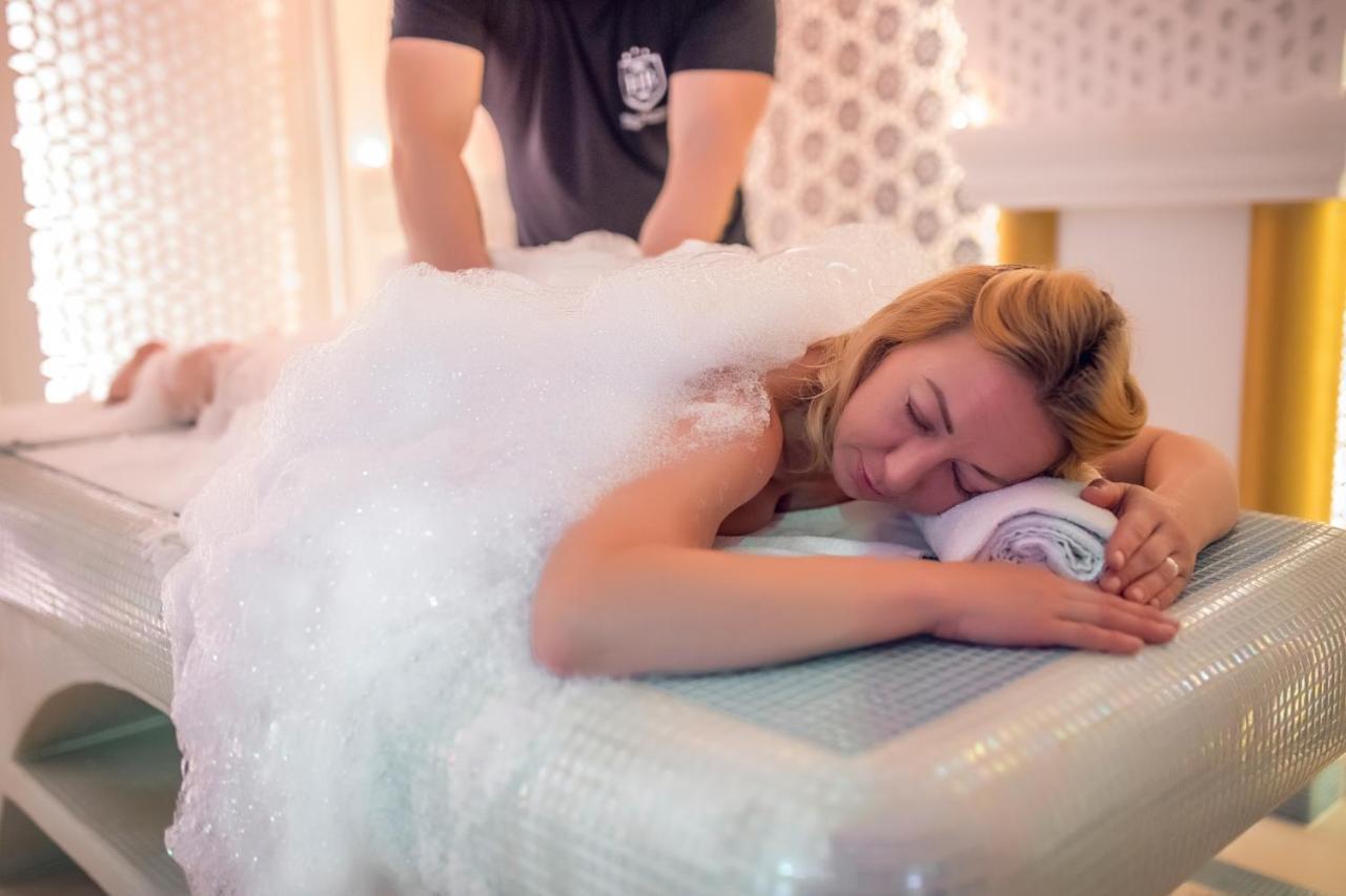 Hotel Bialowieski Conference, Wellness & Spa Біловежа Екстер'єр фото