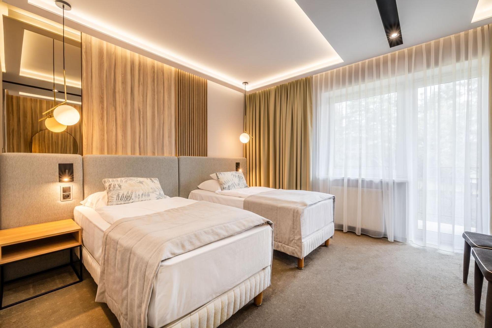 Hotel Bialowieski Conference, Wellness & Spa Біловежа Екстер'єр фото